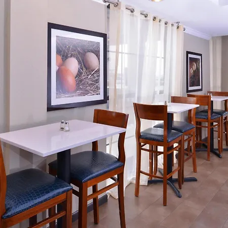 Comfort Suites Near Westchase On Beltway 8-3