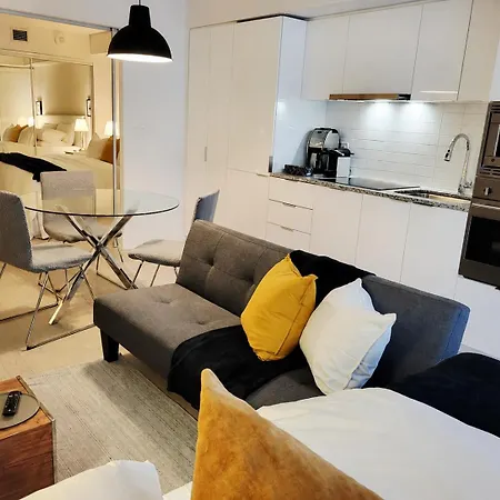 Stylish Downtown Toronto Residential Hotel-3