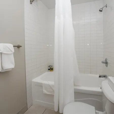 Coast Lethbridge Hotel & Conference Centre-3