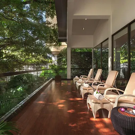 Millennium Hilton Bangkok-3