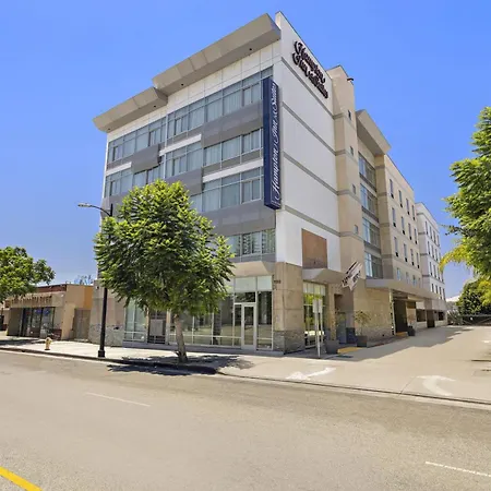 Hampton Inn & Suites Los Angeles/Hollywood, Ca-3