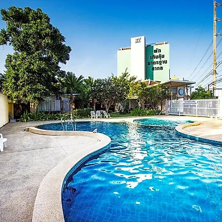 B2 Premier Hotel And Resort-3