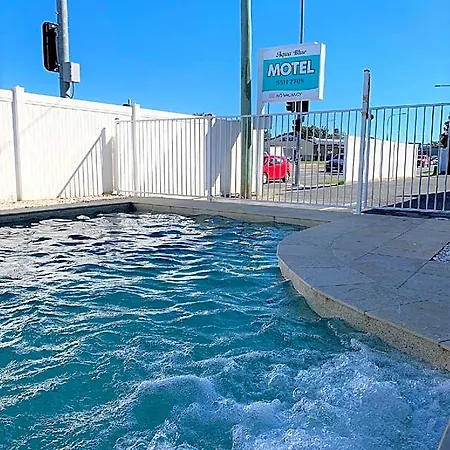 Aqua Blue Motel-3