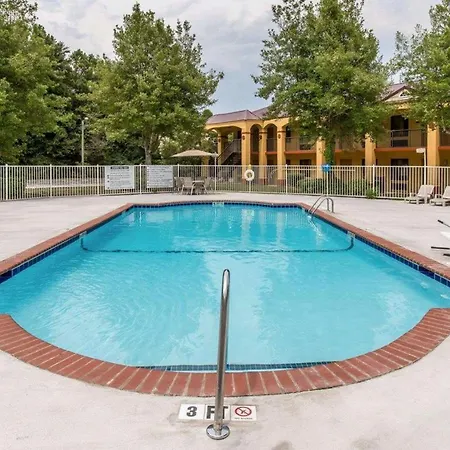 Econo Lodge Dalton West-3