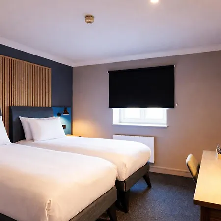 Village Hotel Leeds North-3