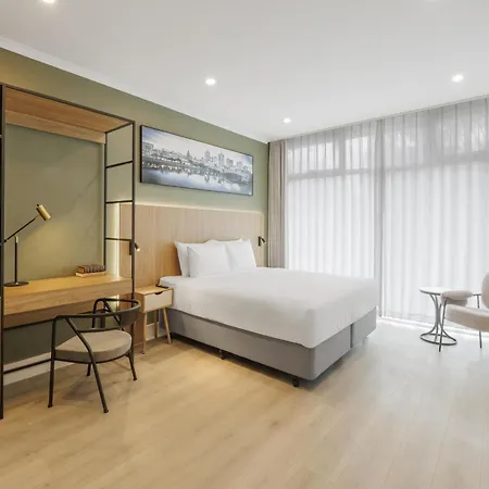 Park Inn By Radisson Melbourne Carlton-3