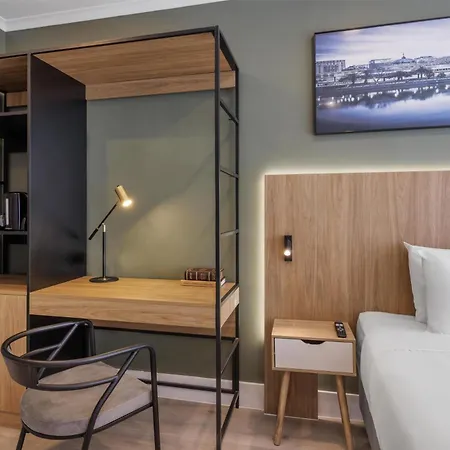 Park Inn By Radisson Melbourne Carlton-2