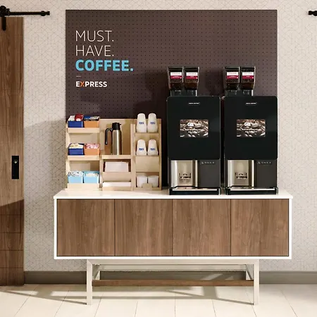 Holiday Inn Express Nashville Airport By Ihg-2