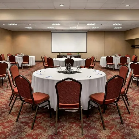 Delta Hotels By Marriott Sault Ste. Marie Waterfront-3