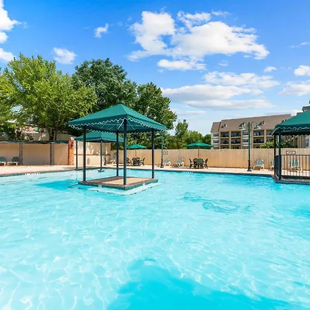 French Quarter Resort-2