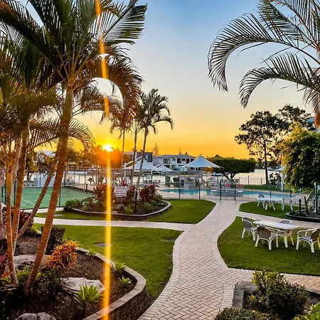 Pelican Cove Waterfront Apartments-3