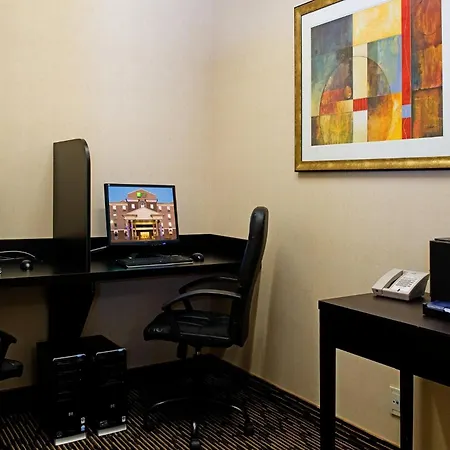 Holiday Inn Express & Suites-Regina-South By Ihg-2