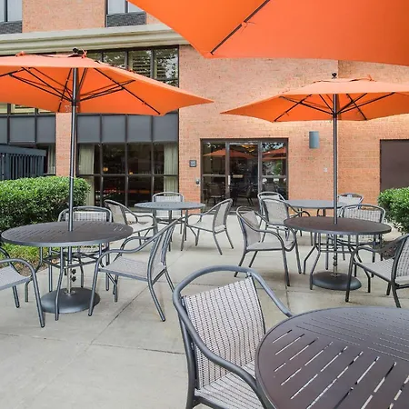 Hampton Inn & Suites Annapolis-2