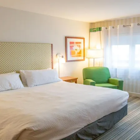 Holiday Inn Express Columbus Airport Easton-3