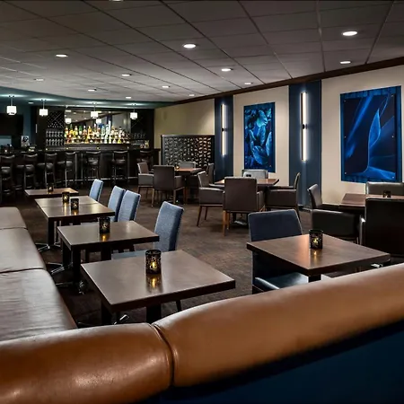 Delta Hotels By Marriott Sault Ste. Marie Waterfront-2