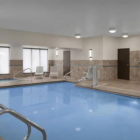 Hilton Garden Inn South Bend-2