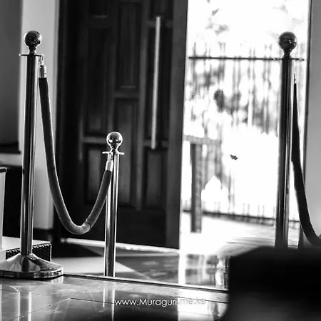 Eddy Suites, Emeli Hotel-3