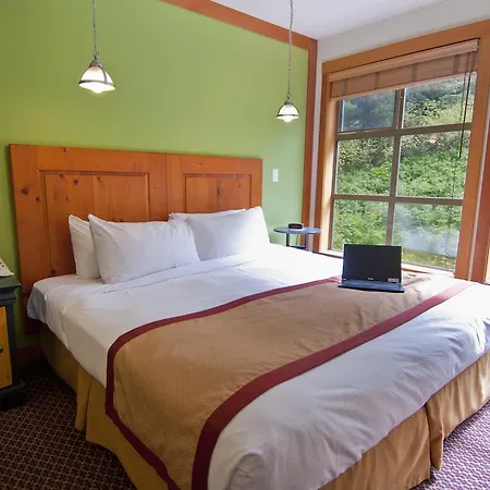 Lodging Ovations-2