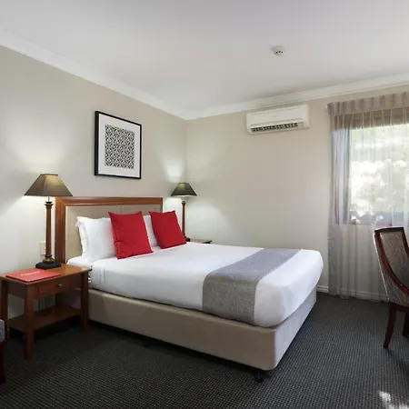 Ramada By Wyndham Brisbane Windsor-3