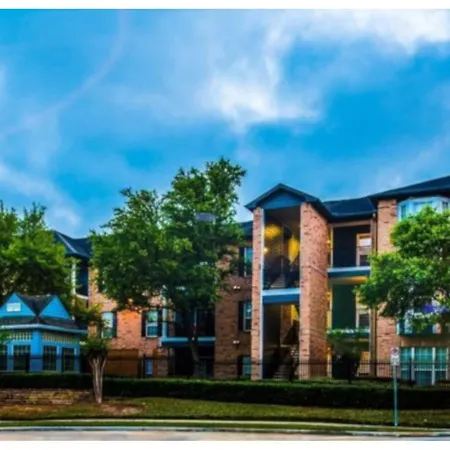 The Reside Fully Furnished Condos - Medical Stays Welcome-3