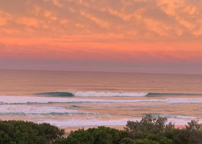 Capricorn One Beachside Holiday Apartments - Official Gold Coast