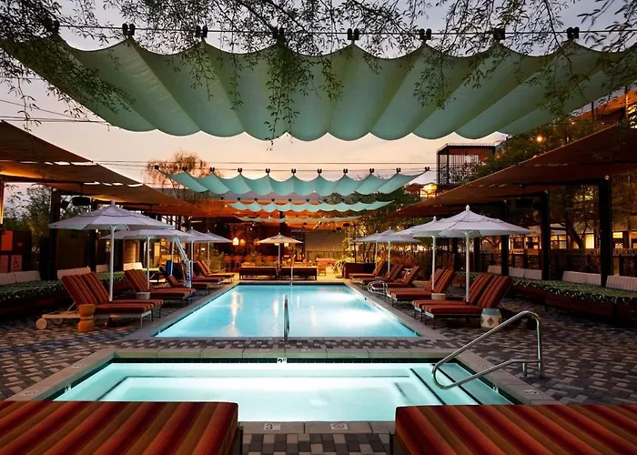 Rise Uptown Hotel Phoenix