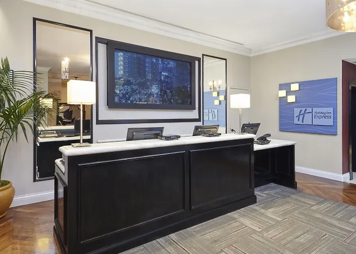 Hyatt Centric Chicago Magnificent Mile Hotel