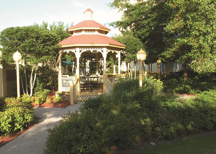 La Quinta By Wyndham Memphis Primacy Parkway Hotel