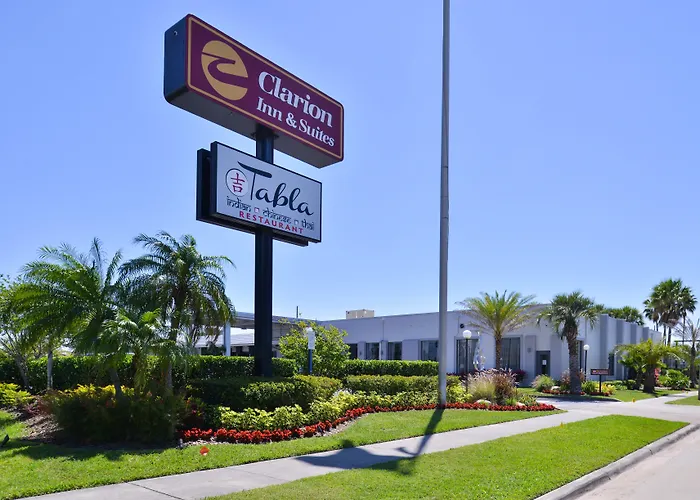Clarion Inn & Suites Across From Universal Orlando Resort