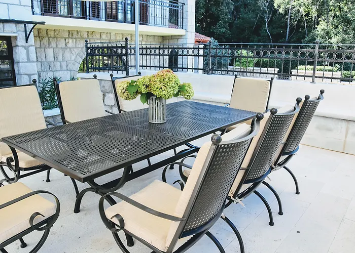 City Beach Villa With Pool And Sea View Dubrovnik