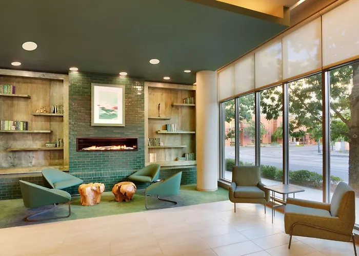 Hyatt House Portland / Downtown Hotel