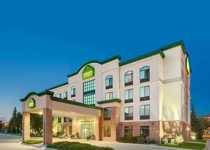 Wingate By Wyndham Fargo Hotel