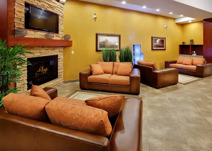 Holiday Inn Express Hotel & Suites Clarington - Bowmanville By Ihg