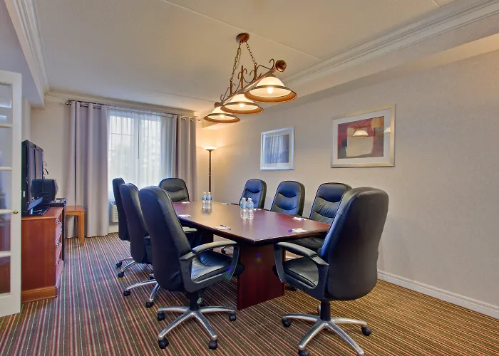 Holiday Inn Express Whitby Oshawa By Ihg