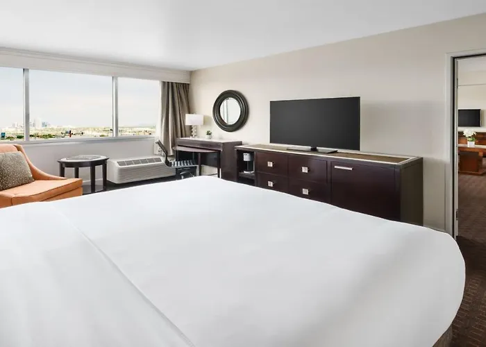 Crowne Plaza Phoenix Airport - Phx By Ihg