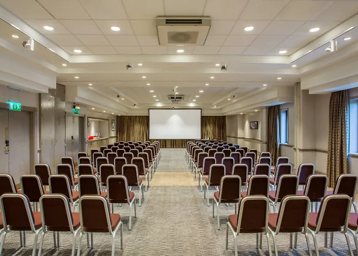 Crowne Plaza Leeds By Ihg Hotel