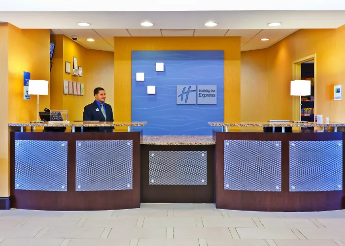 Holiday Inn Express Nashville-Opryland By Ihg