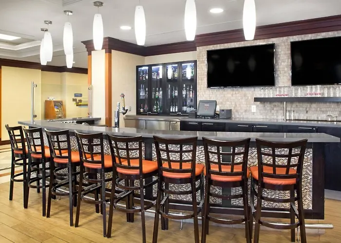 Fairfield Inn & Suites By Marriott Toronto Airport Mississauga