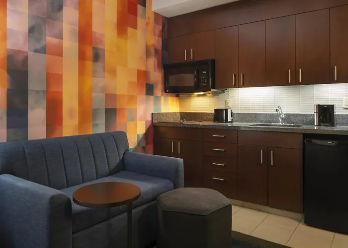 Courtyard Seattle Downtown / Pioneer Square Hotel