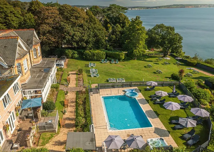 Luccombe Manor Country House Hotel Shanklin
