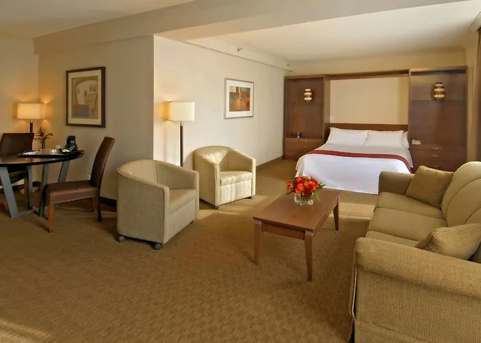 Best Western Plus Lamplighter Inn & Conference Centre London