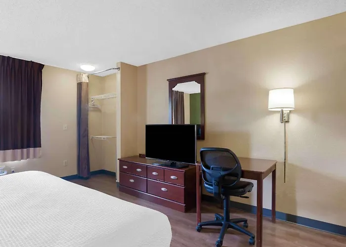 Extended Stay America Select Suites - Madison - Old Sauk Rd