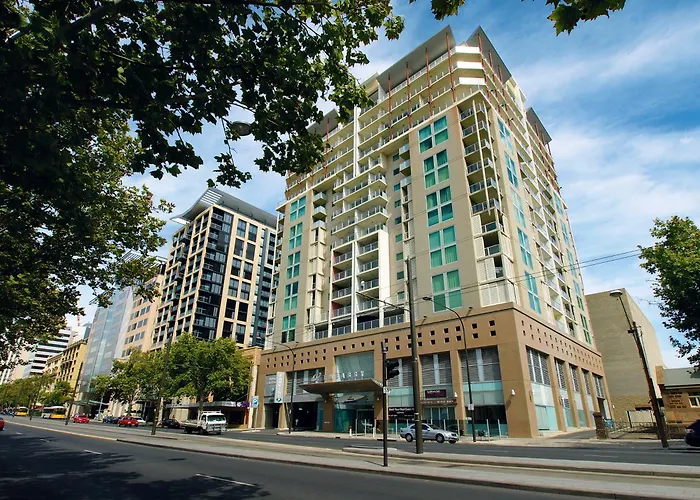 Oaks Adelaide Embassy Suites