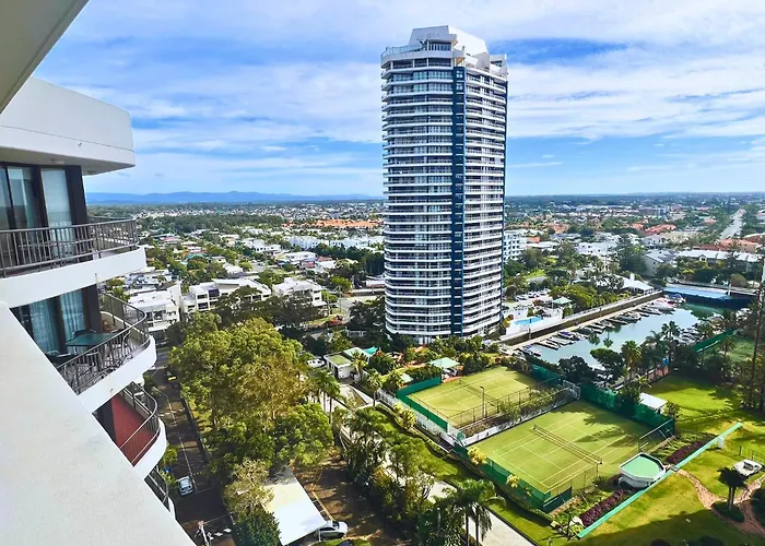 Broadwater Shores Waterfront Apartments Gold Coast