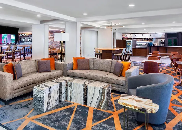 Courtyard Scottsdale North Hotel