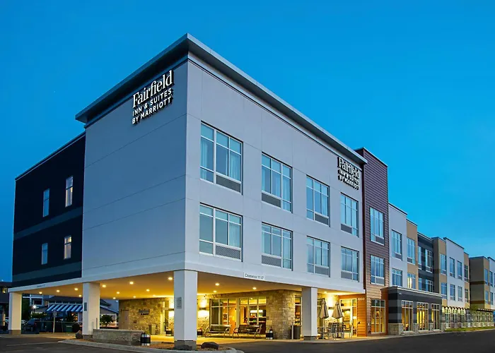 Fairfield Inn & Suites By Marriott Duluth Waterfront