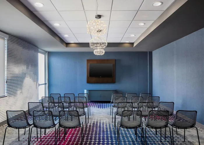 Aloft Phoenix Airport