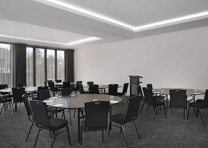 Courtyard By Marriott Brisbane South Bank Hotel