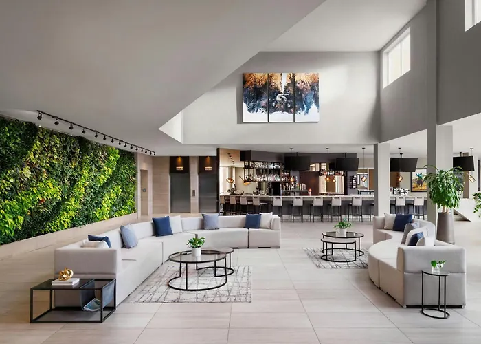 The Westin Calgary Airport Hotel