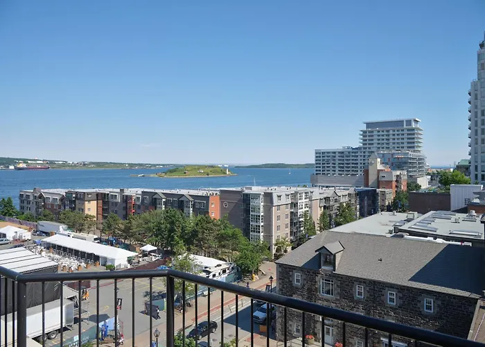 Courtyard By Marriott Halifax Downtown Hotel